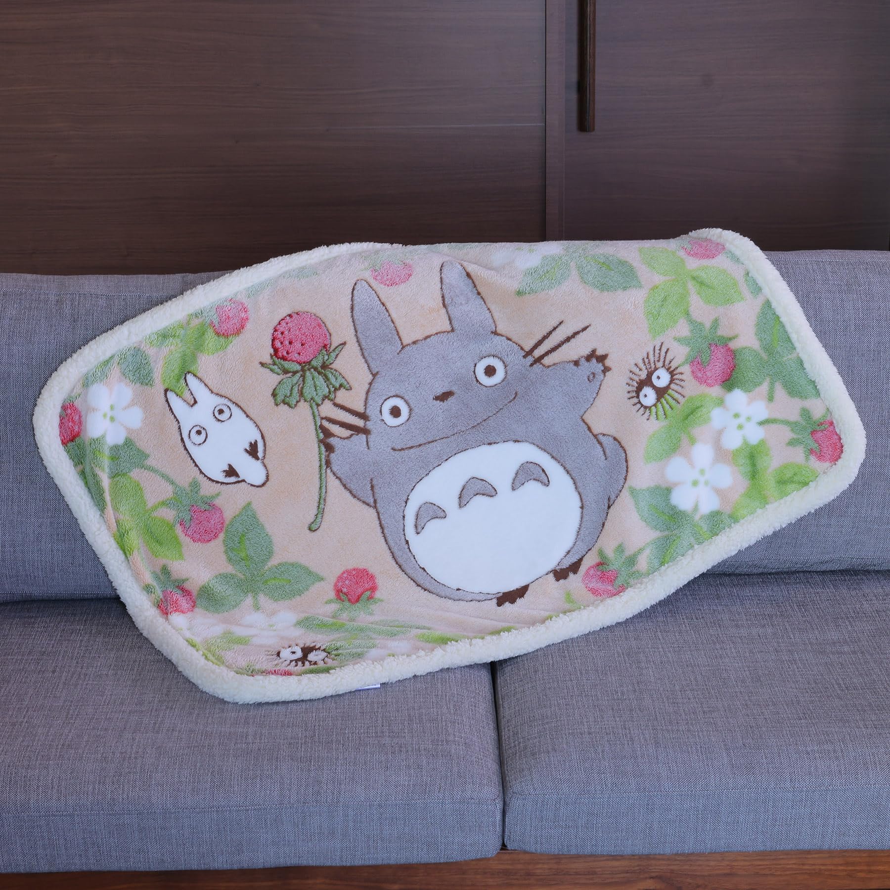 Amazon.com: Studio Ghibli - My Neighbor Totoro - Totoro Found